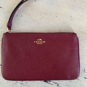 Coach wristlet wallet